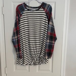 Maurices Women’s Raglan Long Sleeve Plaid and Striped Tee